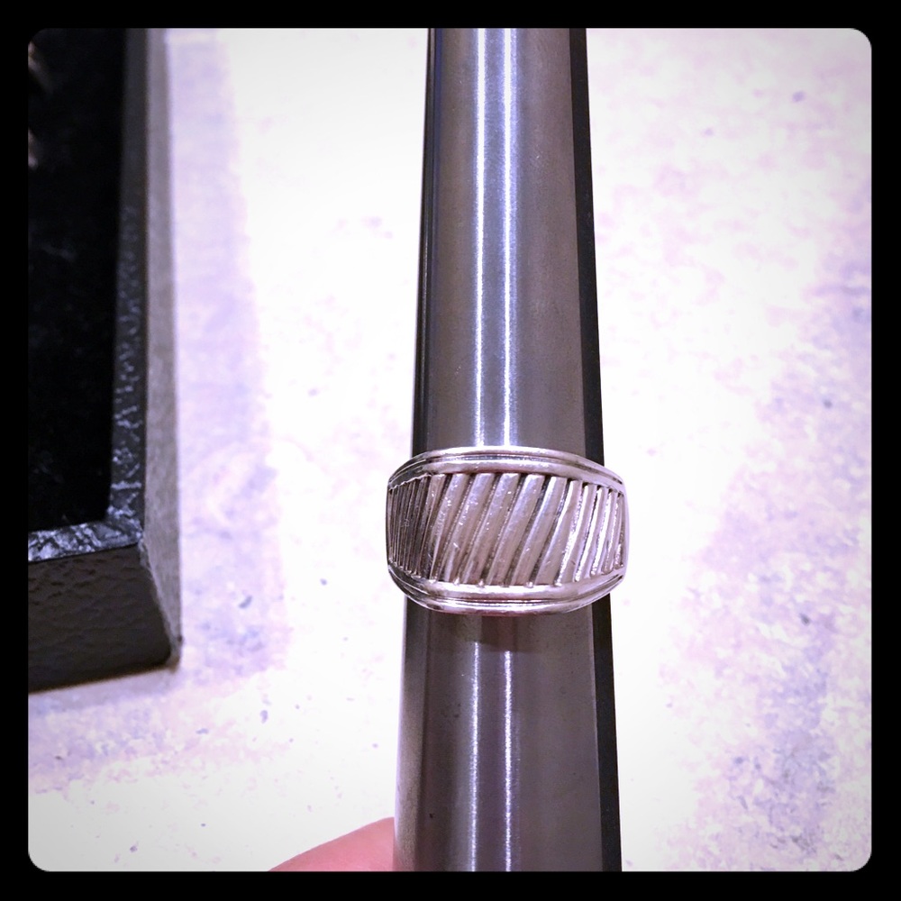 Silver striped ring